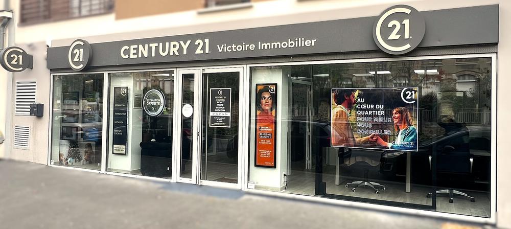 l'équipe de l'agence Victoire Immobilier