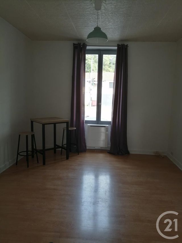 Afficher la photo en grand Appartement F1 à louer - 1 pièce - 23.8 m2 - BROU SUR CHANTEREINE - 77 - ILE-DE-FRANCE - Century 21 Victoire Immobilier