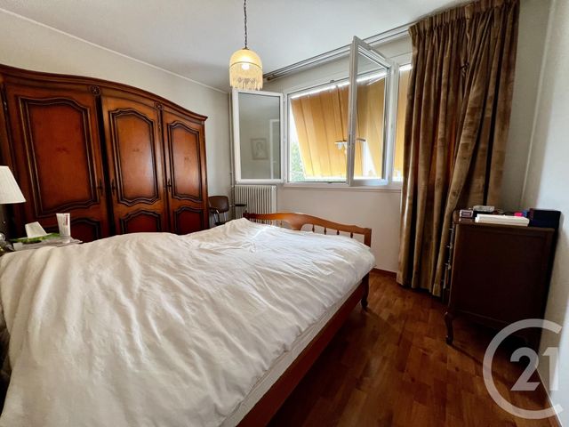 Appartement F4 à vendre - 4 pièces - 73.0 m2 - BROU SUR CHANTEREINE - 77 - ILE-DE-FRANCE - Century 21 Victoire Immobilier