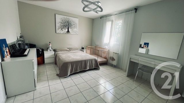 maison à vendre - 7 pièces - 202.0 m2 - CHELLES - 77 - ILE-DE-FRANCE - Century 21 Victoire Immobilier