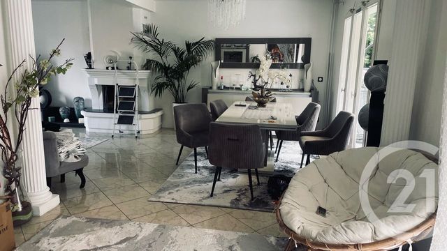 maison à vendre - 7 pièces - 202.0 m2 - CHELLES - 77 - ILE-DE-FRANCE - Century 21 Victoire Immobilier