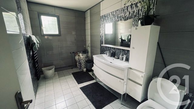 maison à vendre - 7 pièces - 202.0 m2 - CHELLES - 77 - ILE-DE-FRANCE - Century 21 Victoire Immobilier