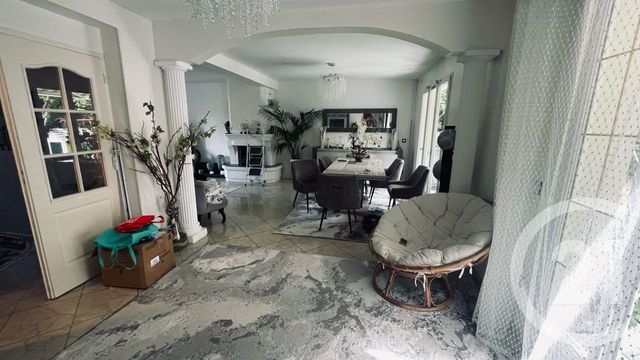 maison à vendre - 7 pièces - 202.0 m2 - CHELLES - 77 - ILE-DE-FRANCE - Century 21 Victoire Immobilier