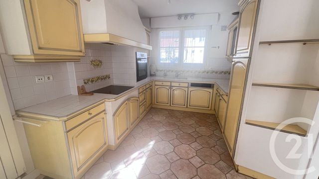 maison à vendre - 7 pièces - 190.0 m2 - BROU SUR CHANTEREINE - 77 - ILE-DE-FRANCE - Century 21 Victoire Immobilier