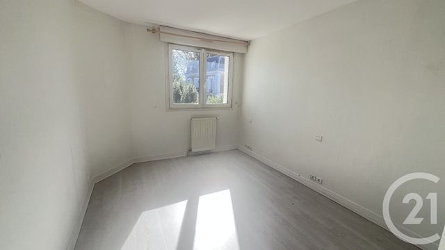 maison à vendre - 7 pièces - 190.0 m2 - BROU SUR CHANTEREINE - 77 - ILE-DE-FRANCE - Century 21 Victoire Immobilier