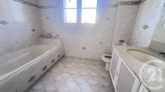 maison à vendre - 7 pièces - 190.0 m2 - BROU SUR CHANTEREINE - 77 - ILE-DE-FRANCE - Century 21 Victoire Immobilier