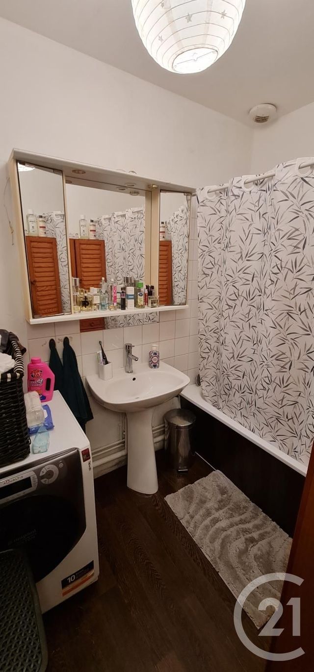 Afficher la photo en grand Appartement T2 à vendre - 2 pièces - 56.56 m2 - MONTMORENCY - 95 - ILE-DE-FRANCE - Century 21 Victoire Immobilier