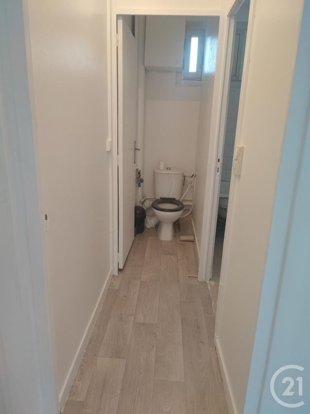 Afficher la photo en grand Appartement F2 à vendre - 2 pièces - 39.8 m2 - GAGNY - 93 - ILE-DE-FRANCE - Century 21 Victoire Immobilier