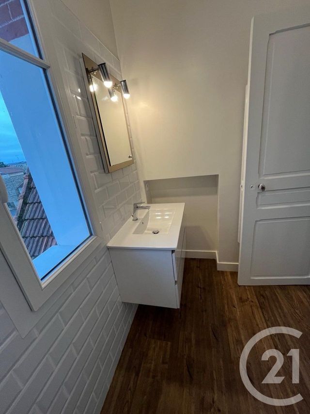 maison à louer - 6 pièces - 110.0 m2 - BROU SUR CHANTEREINE - 77 - ILE-DE-FRANCE - Century 21 Victoire Immobilier