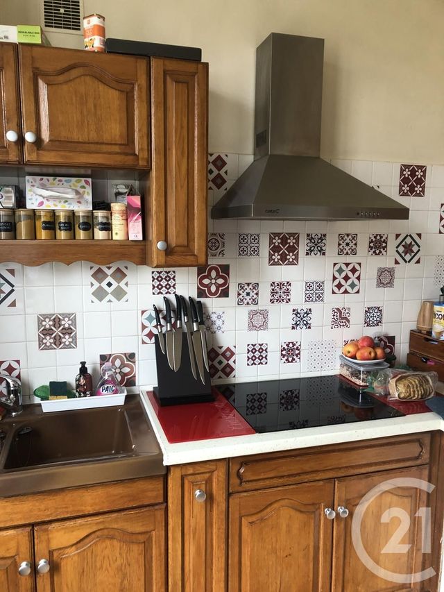 maison à louer - 6 pièces - 110.0 m2 - BROU SUR CHANTEREINE - 77 - ILE-DE-FRANCE - Century 21 Victoire Immobilier