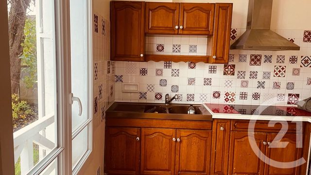 maison à louer - 6 pièces - 110.0 m2 - BROU SUR CHANTEREINE - 77 - ILE-DE-FRANCE - Century 21 Victoire Immobilier