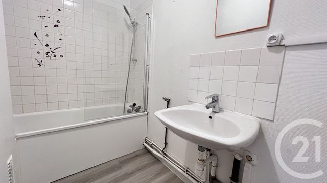 Appartement F3 à louer - 3 pièces - 61.25 m2 - BROU SUR CHANTEREINE - 77 - ILE-DE-FRANCE - Century 21 Victoire Immobilier