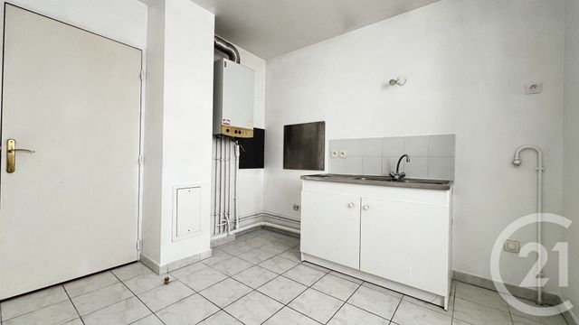 Appartement F4 à vendre - 4 pièces - 77.32 m2 - BUSSY ST GEORGES - 77 - ILE-DE-FRANCE - Century 21 Victoire Immobilier