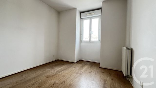 Appartement F4 à vendre - 4 pièces - 77.32 m2 - BUSSY ST GEORGES - 77 - ILE-DE-FRANCE - Century 21 Victoire Immobilier