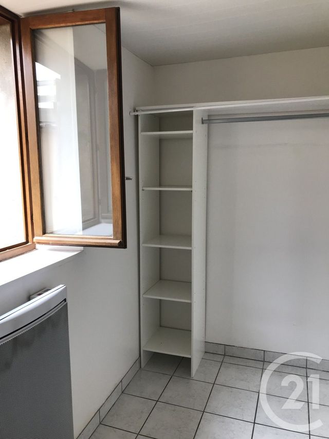 Appartement F2 à louer - 3 pièces - 42.7 m2 - VAIRES SUR MARNE - 77 - ILE-DE-FRANCE - Century 21 Victoire Immobilier
