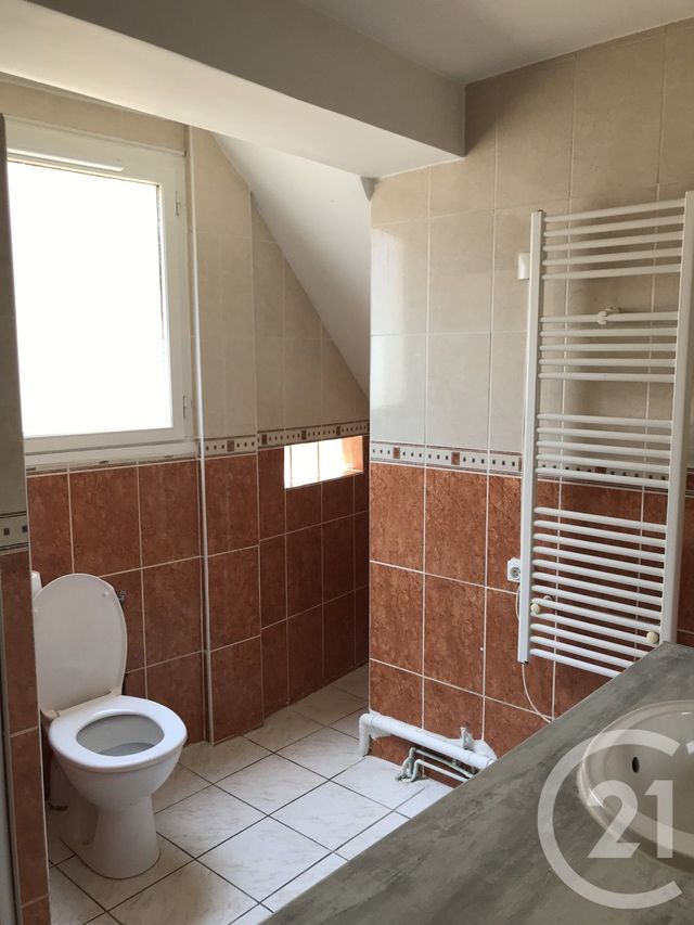 Appartement F2 à louer - 3 pièces - 42.7 m2 - VAIRES SUR MARNE - 77 - ILE-DE-FRANCE - Century 21 Victoire Immobilier