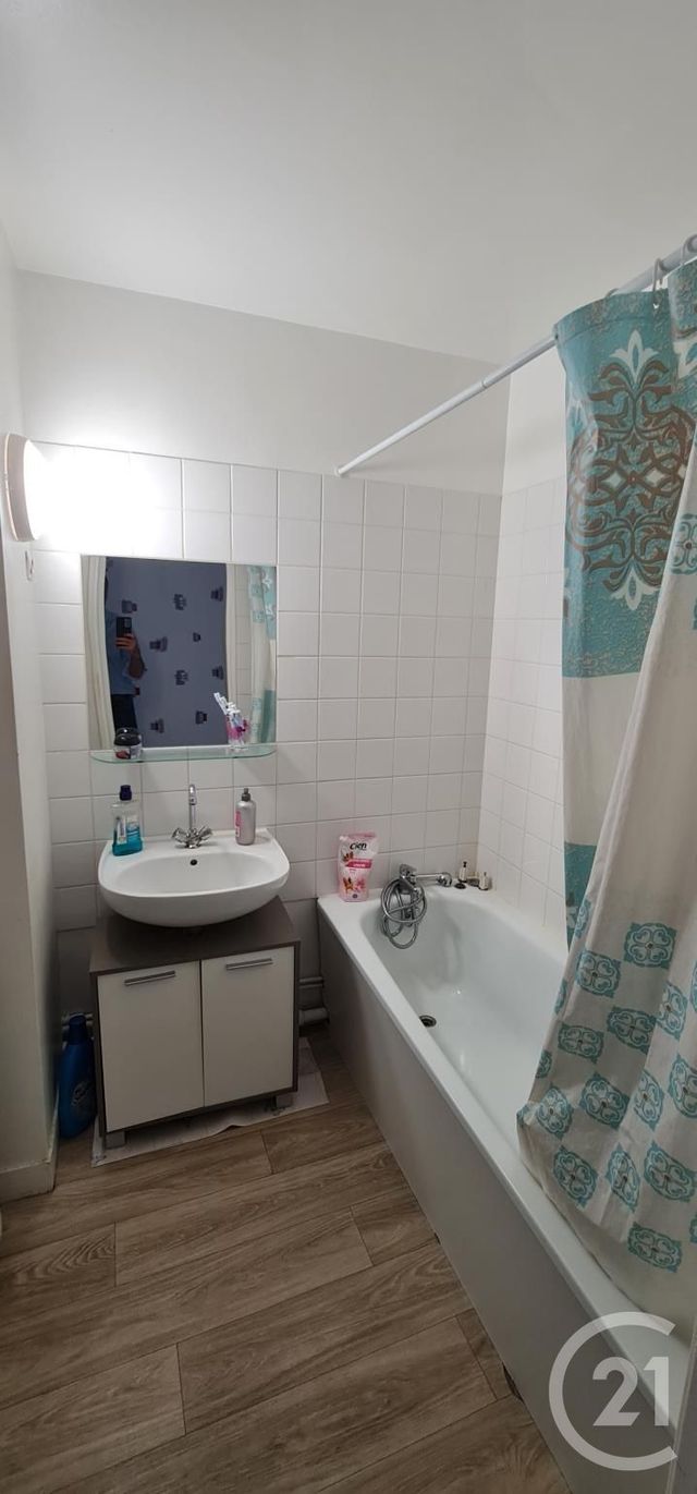 Appartement F2 à vendre - 2 pièces - 40.98 m2 - MONTMORENCY - 95 - ILE-DE-FRANCE - Century 21 Victoire Immobilier