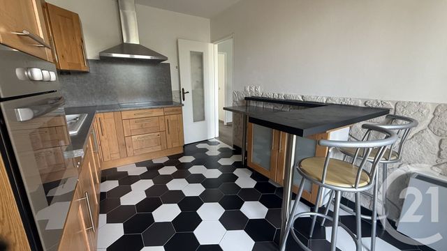Appartement F3 à louer - 3 pièces - 63.79 m2 - BROU SUR CHANTEREINE - 77 - ILE-DE-FRANCE - Century 21 Victoire Immobilier