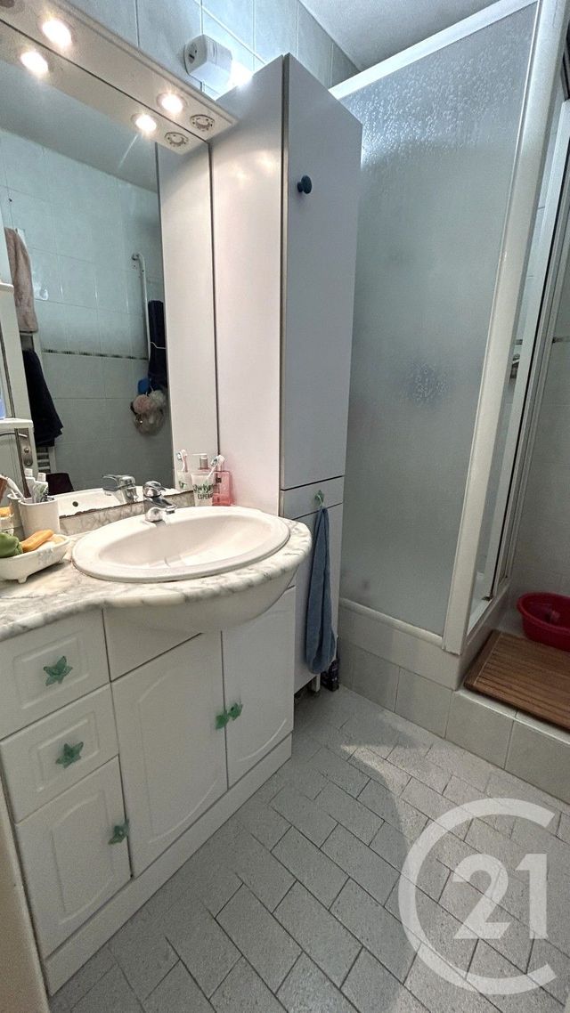 Appartement F4 à vendre - 4 pièces - 84.68 m2 - VAIRES SUR MARNE - 77 - ILE-DE-FRANCE - Century 21 Victoire Immobilier