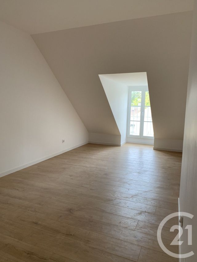 Appartement Duplex à vendre - 2 pièces - 36.79 m2 - LAMORLAYE - 60 - PICARDIE - Century 21 Victoire Immobilier