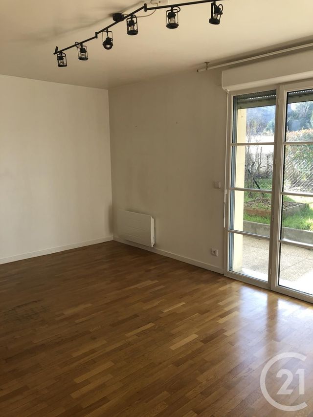 Appartement F3 à louer - 3 pièces - 64.53 m2 - VAIRES SUR MARNE - 77 - ILE-DE-FRANCE - Century 21 Victoire Immobilier