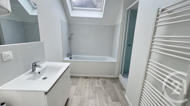 Appartement F3 à vendre - 3 pièces - 59.3 m2 - COULOMMIERS - 77 - ILE-DE-FRANCE - Century 21 Victoire Immobilier