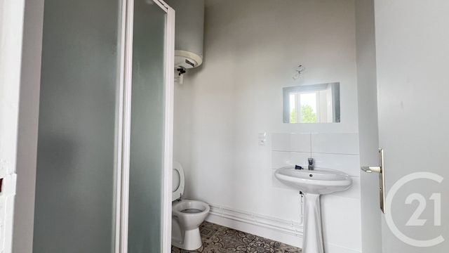 Appartement F2 à vendre - 2 pièces - 48.4 m2 - COULOMMIERS - 77 - ILE-DE-FRANCE - Century 21 Victoire Immobilier