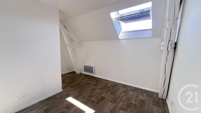 Appartement F2 à vendre - 2 pièces - 40.0 m2 - COULOMMIERS - 77 - ILE-DE-FRANCE - Century 21 Victoire Immobilier