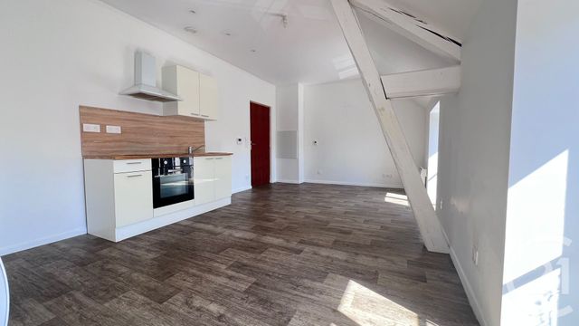 Appartement F2 à vendre - 2 pièces - 40.0 m2 - COULOMMIERS - 77 - ILE-DE-FRANCE - Century 21 Victoire Immobilier