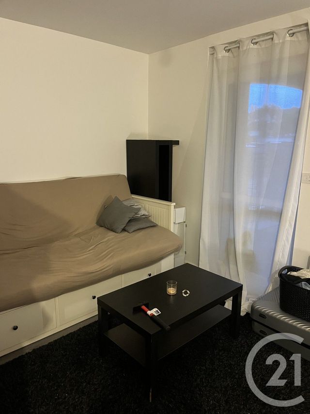 Appartement F1 à louer - 1 pièce - 27.8 m2 - COUILLY PONT AUX DAMES - 77 - ILE-DE-FRANCE - Century 21 Victoire Immobilier
