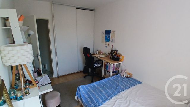 Appartement Duplex à louer - 4 pièces - 92.01 m2 - MEAUX - 77 - ILE-DE-FRANCE - Century 21 Victoire Immobilier