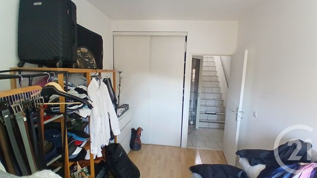 Appartement Duplex à louer - 4 pièces - 92.01 m2 - MEAUX - 77 - ILE-DE-FRANCE - Century 21 Victoire Immobilier