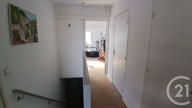 Appartement Duplex à louer - 4 pièces - 92.01 m2 - MEAUX - 77 - ILE-DE-FRANCE - Century 21 Victoire Immobilier