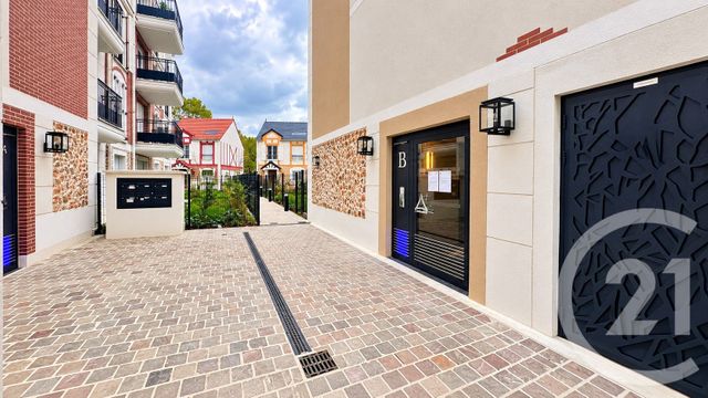 Appartement F2 à vendre - 2 pièces - 39.6 m2 - CHELLES - 77 - ILE-DE-FRANCE - Century 21 Victoire Immobilier